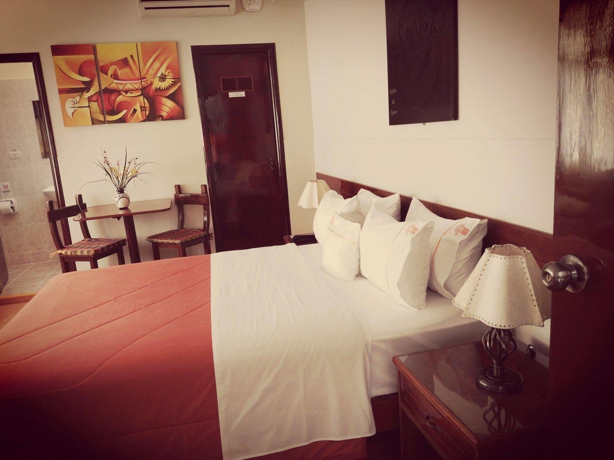 Hotel Wasi Miraflores 3*